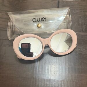 Quay Sunglasses Pink Round Mirror